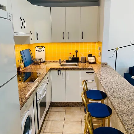 Apartment Casa Lila 100m From The *