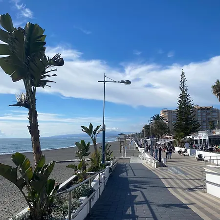 Apartment Casa Lila 100m From The *